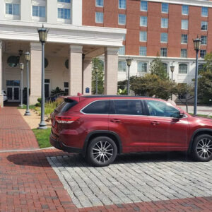 Toyota Highlander 2017 or Similar