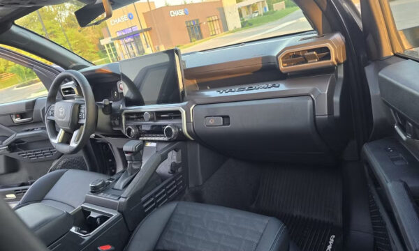 Toyota Tacoma 2025 - Image 3