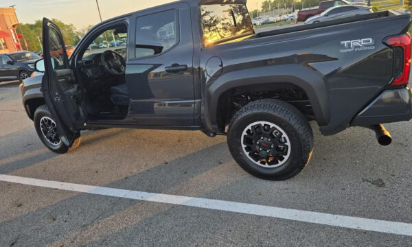 Toyota Tacoma 2025 - Image 6